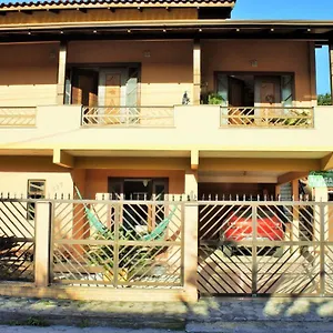 https://casa-01-dorm-terreno-compartido.santa-catarina-brasil.com